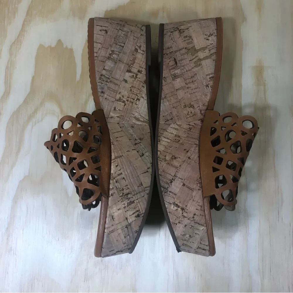 Tory Burch Elaine Wedge Sandals Size 8